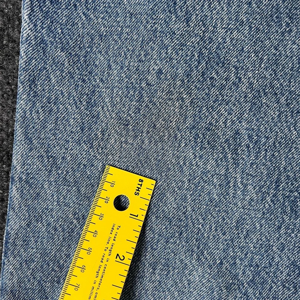 Levi's 550 Jeans Mens 32x32.5 Blue Denim Cotton Light Wash Mid Rise Straight Leg
